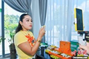 梦见洗手泰国主播品三亚榴莲：“尝到了家乡味”